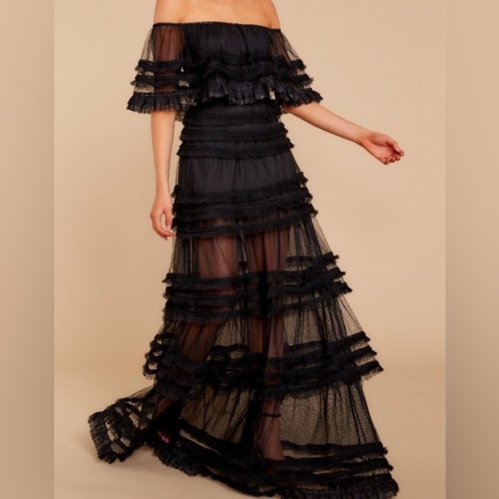 Size large, worn once. L'ATiSTE tiered tulle maxi dress